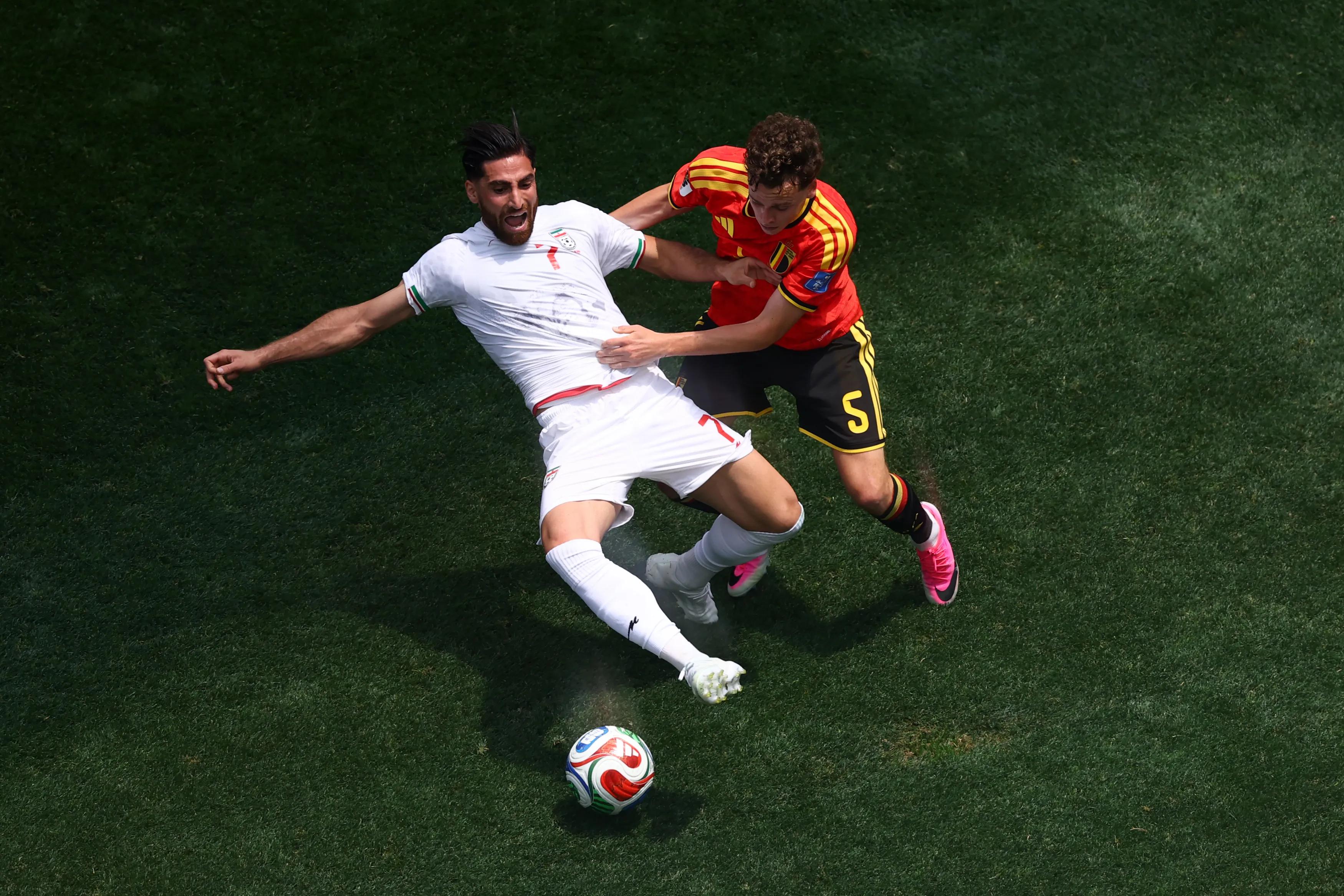 Ten-man Belgium share spoils with IR Iran